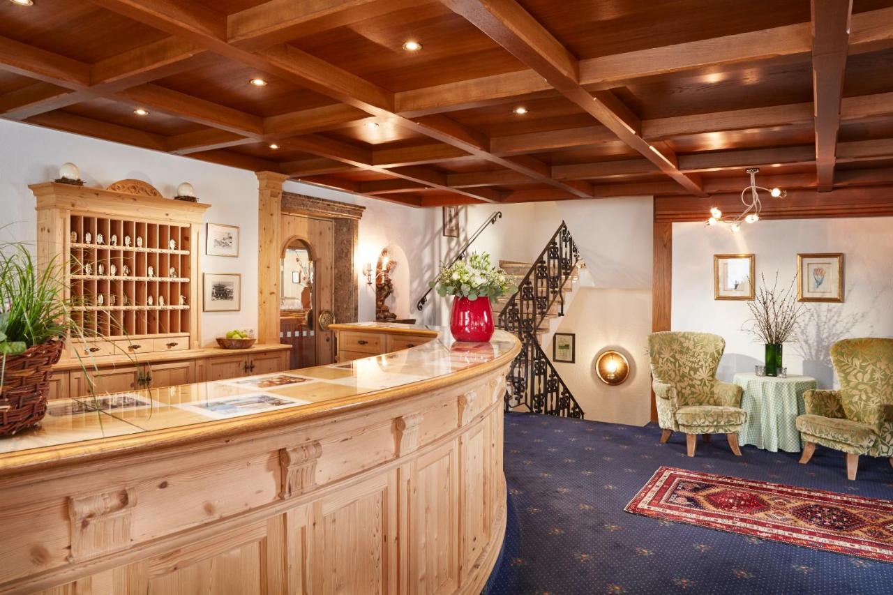 Hotel Hirlanda Zuers Bagian luar foto